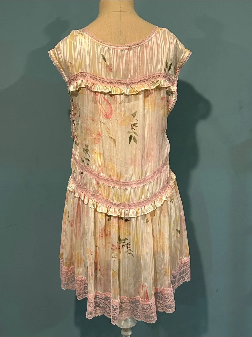 Free People Spring Fling Mini Dress in Tea Combo sz Small Yellow Pink Lace - Picture 3 of 16